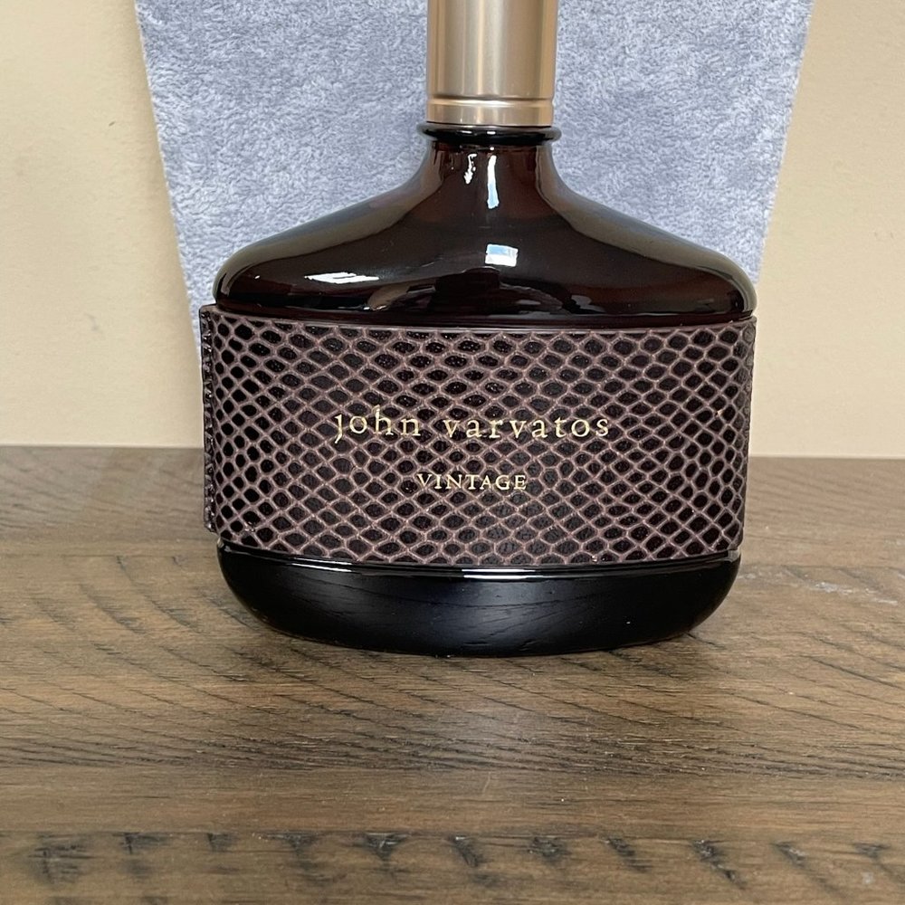 John Varvatos Vintage 4.2 Oz Spray Eau de Toilette - Picture 4 of 4